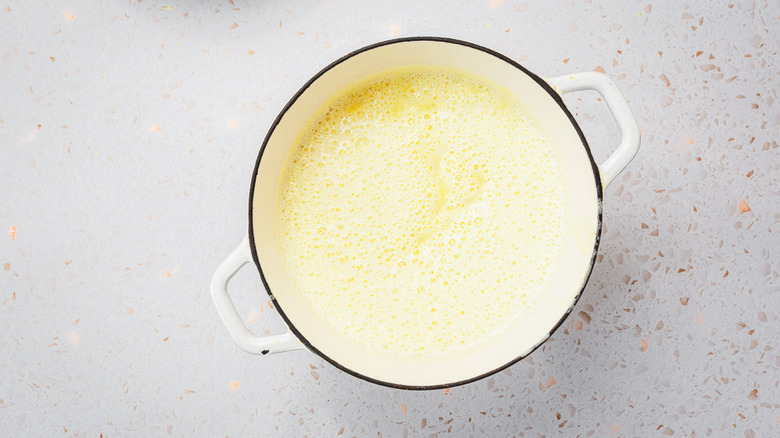 Base de crème glacée en pot