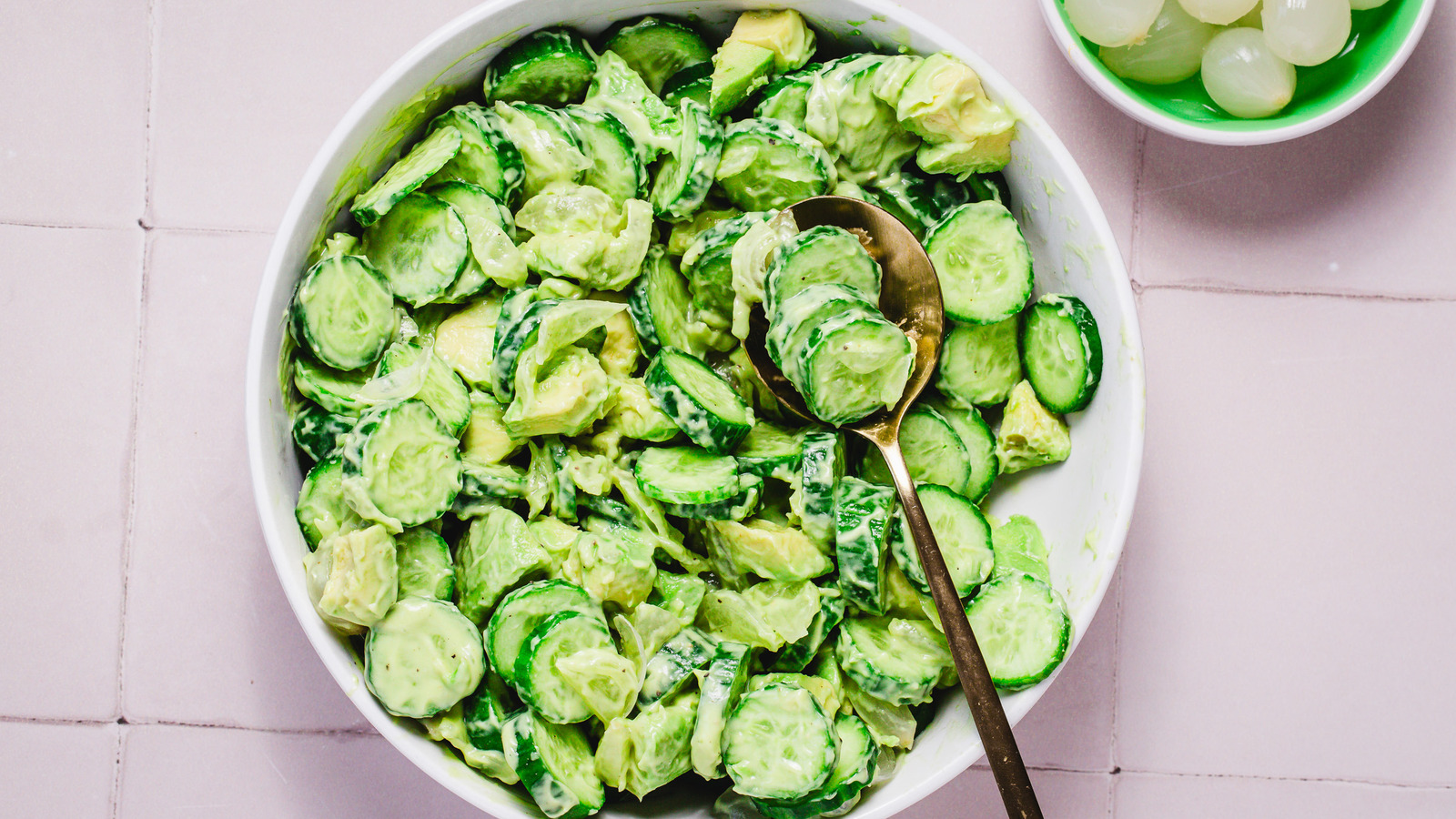 Cette salade de concombre à 3 ingrédients est d'une simplicité rafraîchissante